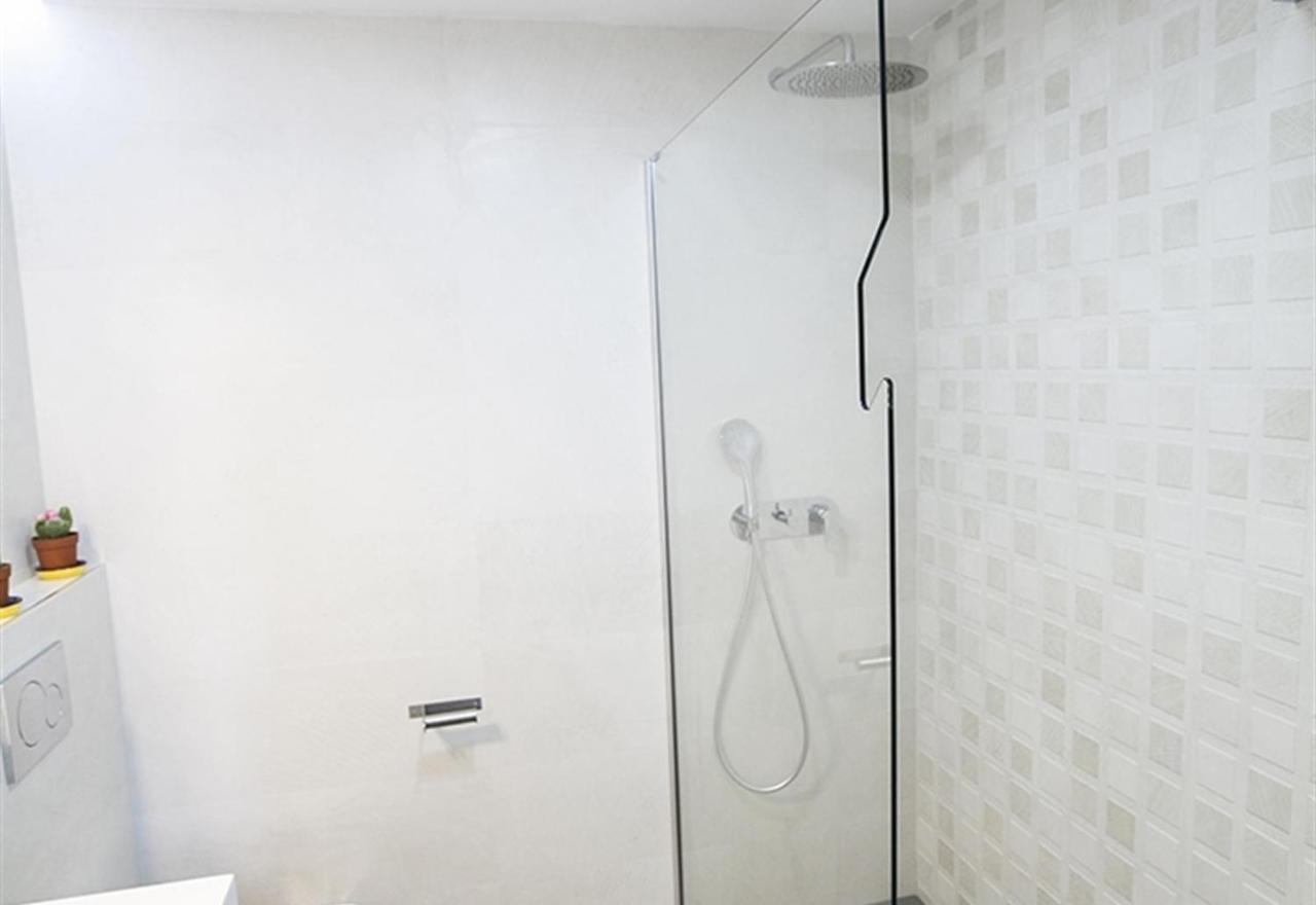 Super Front Line Modern New Apartm Нерха Екстер'єр фото